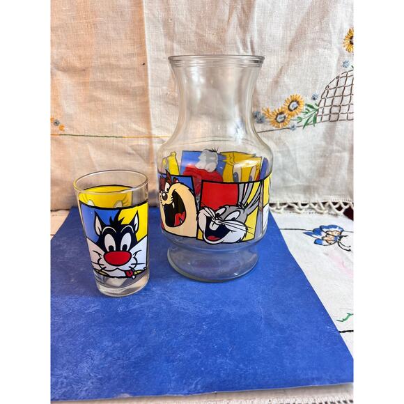 1994 Warner Brothers  Carafe and Glass Bugs Bunny DaffyDuck Taz  Anchor Hocking - Picture 1 of 9